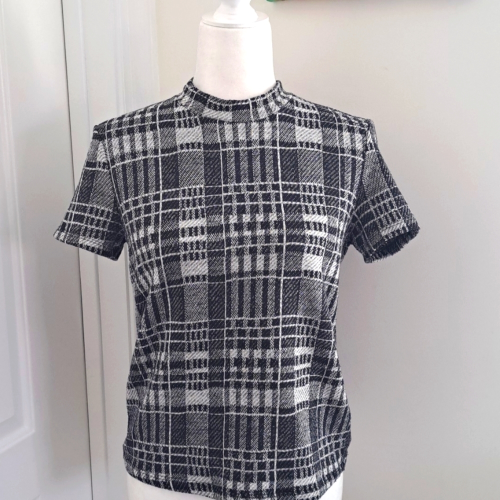 Zara Black & White Plaid Top size medium